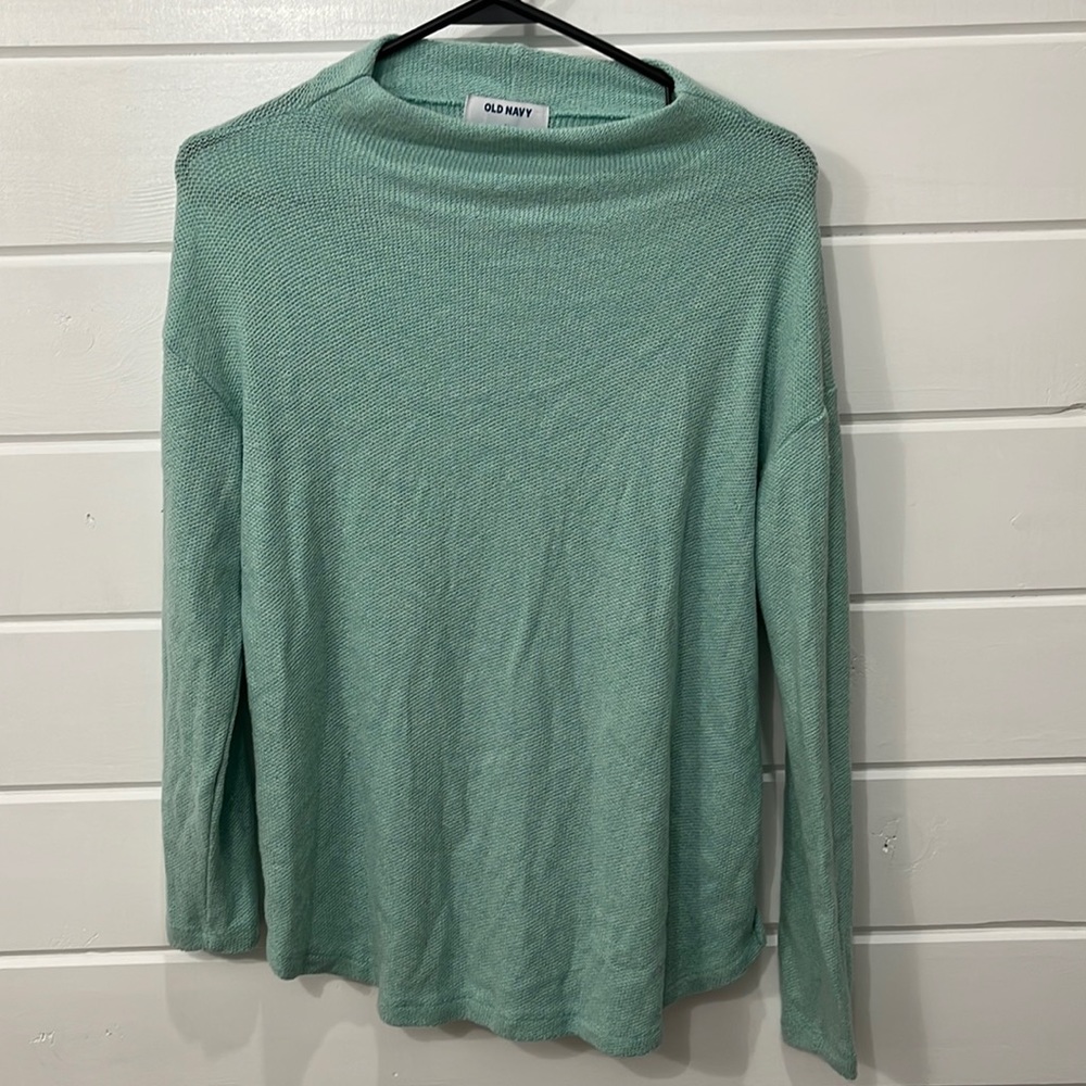 Old navy sweater